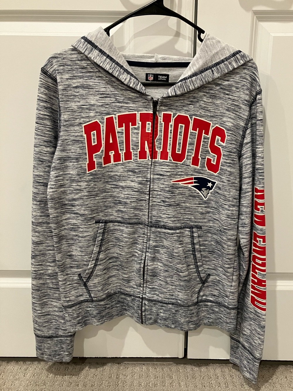 NFL Team Apparel New England Patriots Full Zip Hoodie Gray Women’s Medium